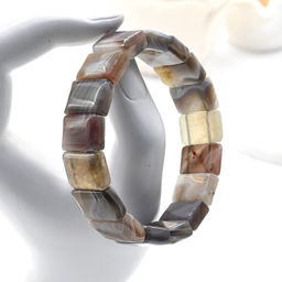 Браслет из Агата Ботсванского прямоугольник 16*12мм, 47г Радуга камня