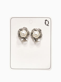 Клипсы Грейс внахлёст с бусиной, цвет белый в чернёном серебре