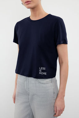 TRENDYOLMILLA Siyah %100 Pamuk Slogan Bask?l? Crop Bisiklet Yaka Orme T-Shirt TWOSS23TS00125  фото 14