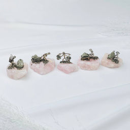 Фигурка Старатель на Розовом кварце с Пиритом