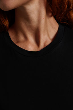 8543 Футболка с длинным рукавом женская