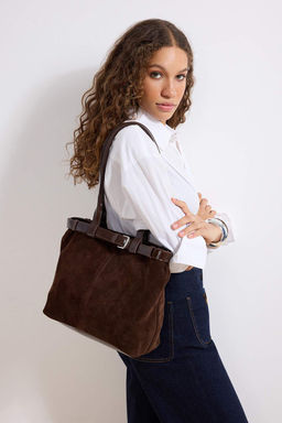 Koyu Kahverengi Hakiki Suet Kad?n Midi Boy Omuz Cantas? TAKAW26OC00086