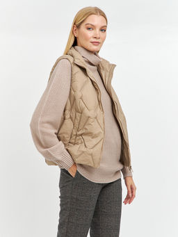 Жилет пуховой женский