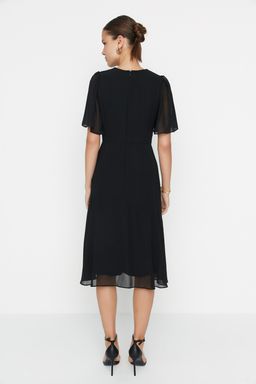 TRENDYOLMILLA Siyah Etegi Volanl? A Kesim Sifon Midi Astarl? Dokuma Elbise TWOSS22EL00733  фото 5