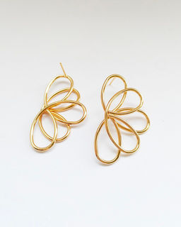 Стильные серьги