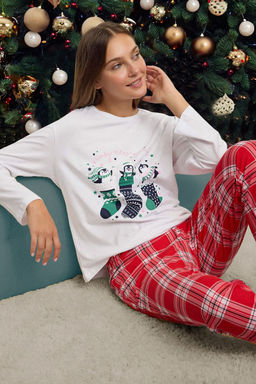 Trendyolmilla Beyaz-Cok Renkli %100 Pamuklu K?s Temal? Ekoseli Orme Pijama Tak?m? THMAW25PT00121