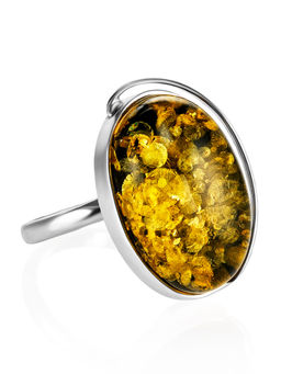 Кольцо с натуральным янтарём зелёного цвета Лагуна