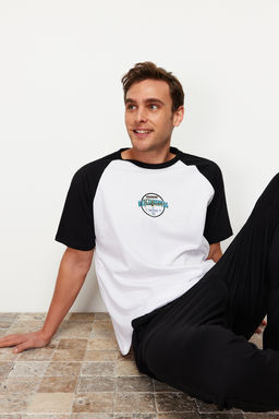 TRENDYOL MAN Siyah Beyaz Bask?l? Reglan Kol Regular Fit Orme Pijama Tak?m? TMNSS24PT00014 - Trendyolmilla фото 3