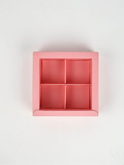 Цена за 5 шт. Коробка под 4 конфеты «Презент», 10.5×10.5×3.5 см