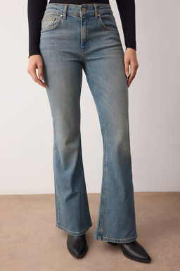 Mavi Normal Bel Arka Cep Detayl? Flare Bootcut Jeans TWOAW26JE00130 - Trendyolmilla фото 3