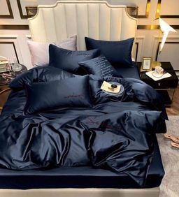 КПБ Candies однотонный с вышивкой (Темно-синий) CANOV011 1.5 спальный