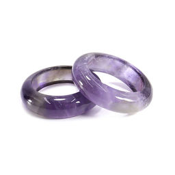 Кольцо из камня гладкое Аметист привлекает счастье и любовь