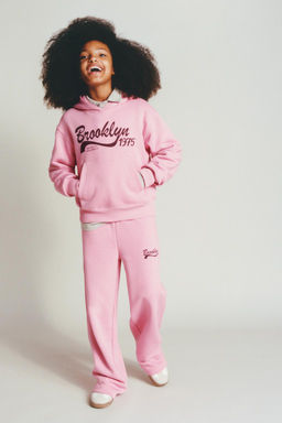 TEXT PRINT WIDE-LEG PLUSH TROUSERS