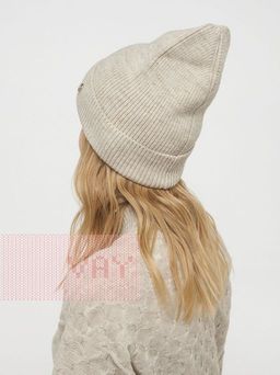 Шапка женская 202-8434. 165 св.бежевый