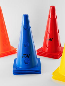 Конус FN Cones With Holes (30cm) Red