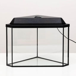 Аквариум "Дельта" угловой с крышкой, 25 литров, 34 х 34 х 31/37,5 см, чёрный