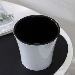 Кашпо для цветов со вставкой Santino «Арте», 1.2 л, пластик, бело-чёрное