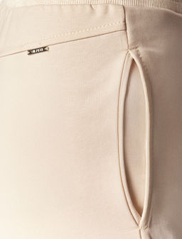 D44.143 Брюки женские бежевый