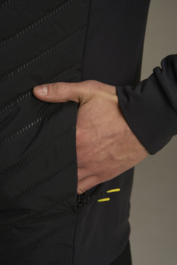 Куртка утепленная Черный ANTA RUNNING Woven Track Top