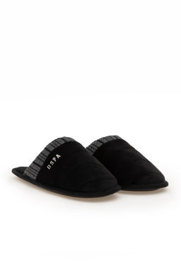 Мужские черные домашние тапочки Неожиданная скидка в корзине