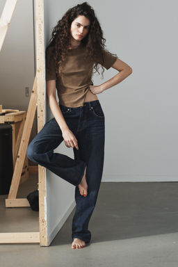 TRF LOW-RISE BAGGY TAPERED JEANS