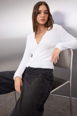 Limited Edition Ekru Yumusak Dokulu Crop Triko H?rka TWOAW26HI00244 - Trendyolmilla фото 6