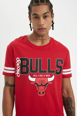 DeFactoFit Футболка стандартного кроя с круглым вырезом и короткими рукавами NBA Chicago Bulls  фото 3