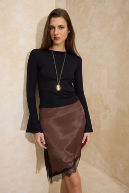 Siyah Fitted/Vucuda Oturan Uzun Kollu Volanl?/F?rf?rl? Premium Yumusak Orme Bluz TWOSS26BZ00152