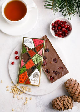 Молочный шоколад с кедровым орехом и клюквой, 100 г - Сибирский кедр фото 2