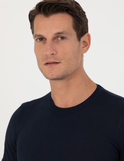 Темно-синяя приталенная трикотажная футболка с круглым вырезом - Cacharel фото 2