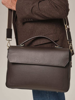Мужская кожаная сумка Levi DBR 7115 коричневый шоколад