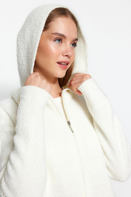 TRENDYOLMILLA Ekru Crop Kapusonlu Buklet Triko H?rka TWOAW24HI00370  фото 2