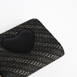 Кошелёк на молнии Сердце, чёрный