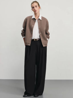 Бомбер из фактурной ткани / Zarina  фото 2