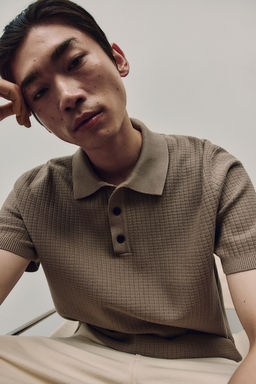 Polo en punto texturizado Regular Fit - H&m фото 10