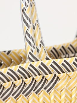 Сумка плетёная, 30×15×35 см, пластик, бежевая с чёрным