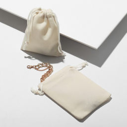 Цена за 50 шт. Мешочек бархатный, 7x9см, цвет бежевый