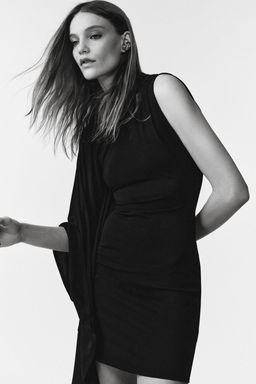 ASYMMETRIC SLEEVE LIMITED EDITION DRESS - Zara фото 2