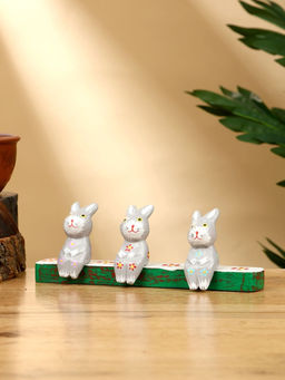 Сувенир Зайки на скамейке, 18?4?6 см, дерево