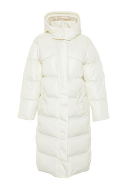 TRENDYOLMILLA Ekru Regular Kapusonlu Yandan C?t C?t Detayl? Su Itici Uzun Sisme Mont TWOAW24MO00104  фото 18