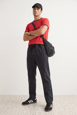 Siyah %100 Pamuk Regular Fit Beli Lastikli Jeans Bol Kot Pantolon TMNAW24JE00025