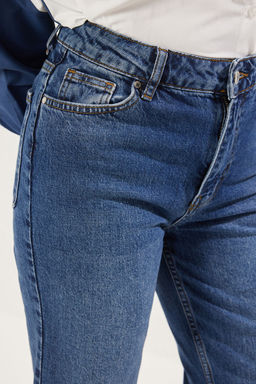 Siyah Pacas? Kesikli Normal Bel Comfort Mom Jeans TWOSS25JE00096 - Trendyolmilla фото 9