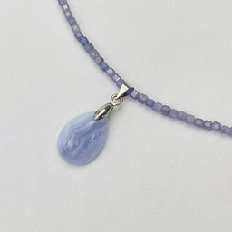 Чокер из Танзанита с кулоном из Агата 40 см +