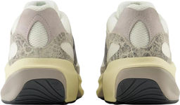 Кроссовки взрослые