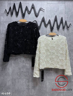 Блуза с пайетками и объемными цветами