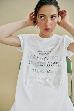 CAMISETA METALIZADA MANGA CORTA / Plata