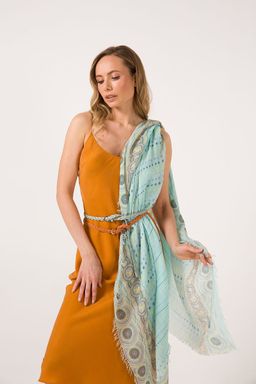 Палантин голубой из ткани с эффектом крэш - Модные истории фото 6