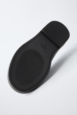 STAR LOAFERS