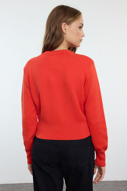 TRENDYOLMILLA Siyah Premium Iplik/Ozel Iplik Crop Gul Dugme Detayl? Ceket Gorunumlu Triko H?rka TWOAW25HI00110  фото 5