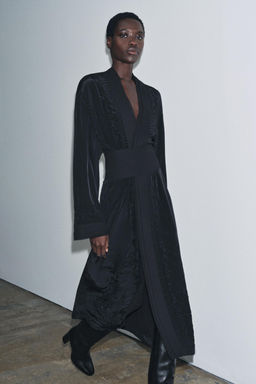 ZW COLLECTION LIMITED EDITION EMBROIDERED SASH KIMONO